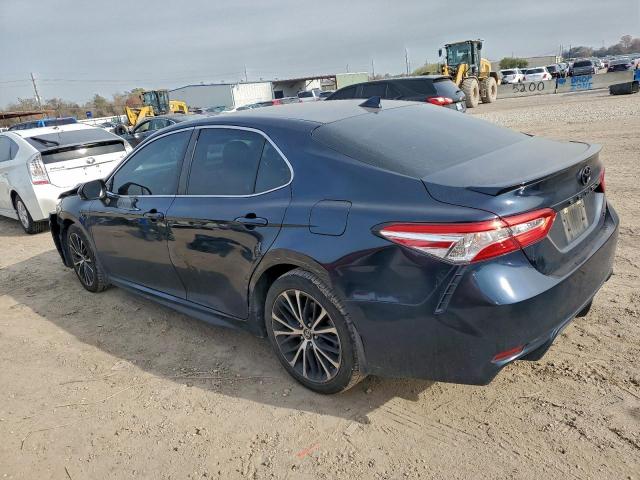 Toyota Camry Se Image 2