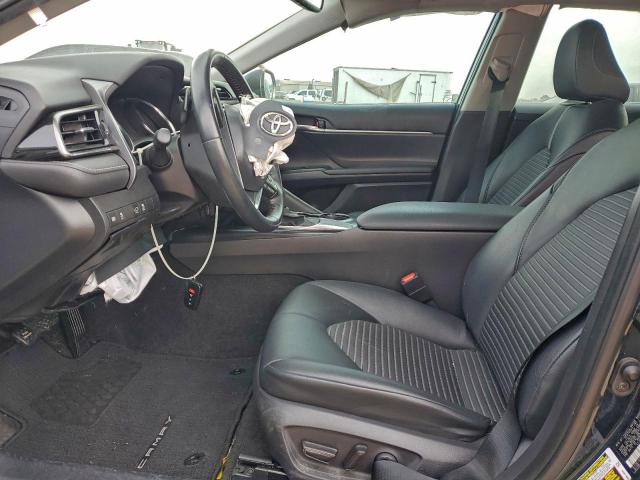 Toyota Camry Se Image 4