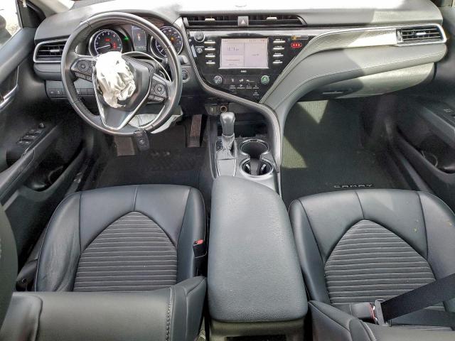 Toyota Camry Se Image 9