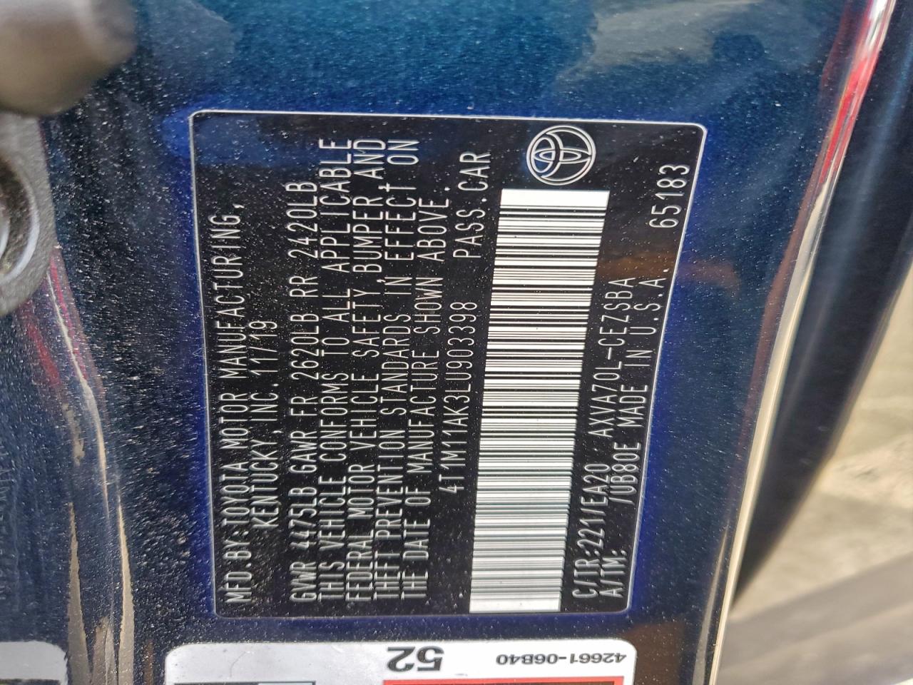 Toyota Camry Se Image 12