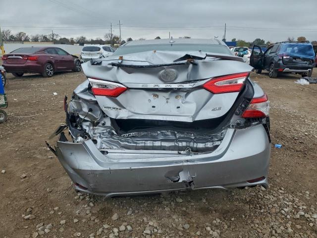 Toyota Camry Se Image 7