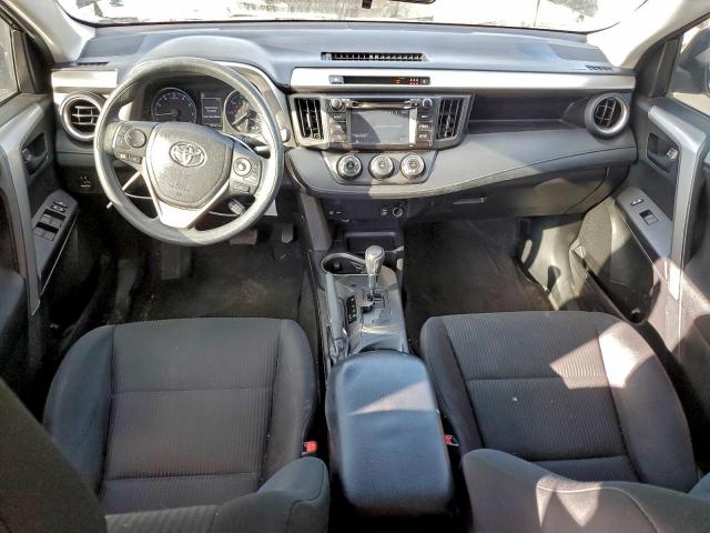 Toyota RAV4 Le Image 7