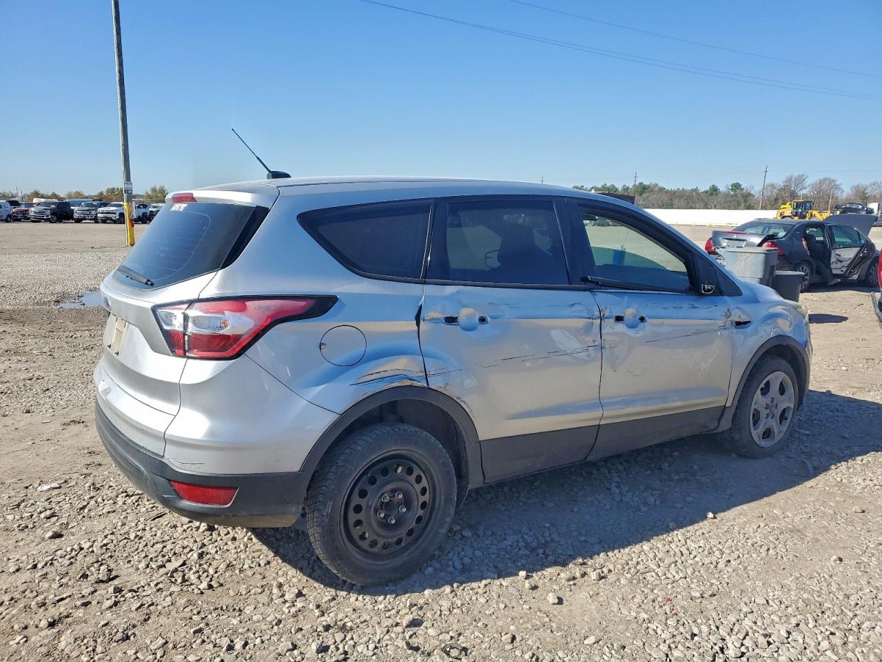 Ford Escape S Image 10
