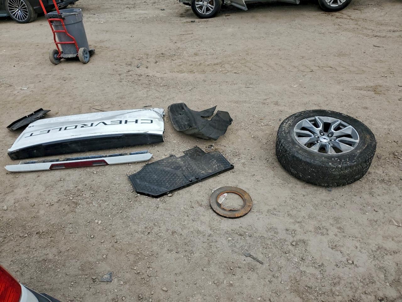 Chevrolet Silverado K1500 Lt Image 12