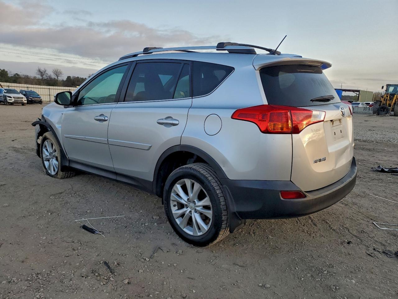 Toyota RAV4 Limited Image 2