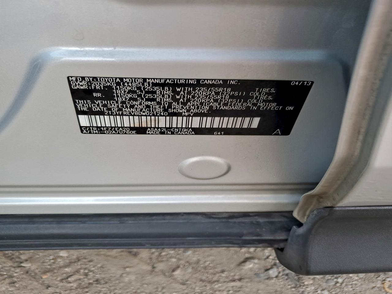 Toyota RAV4 Limited Image 8