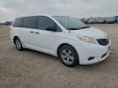 Toyota Sienna Image 3