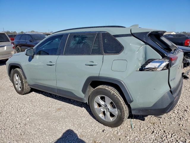 Toyota RAV4 Xle Image 4