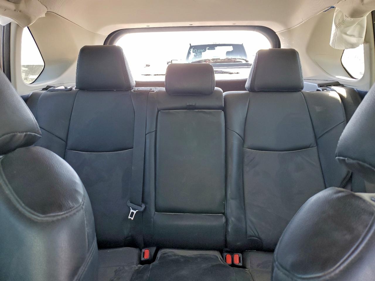 Toyota RAV4 Xle Image 9