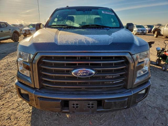 Ford F-150 Super Cab Image 11