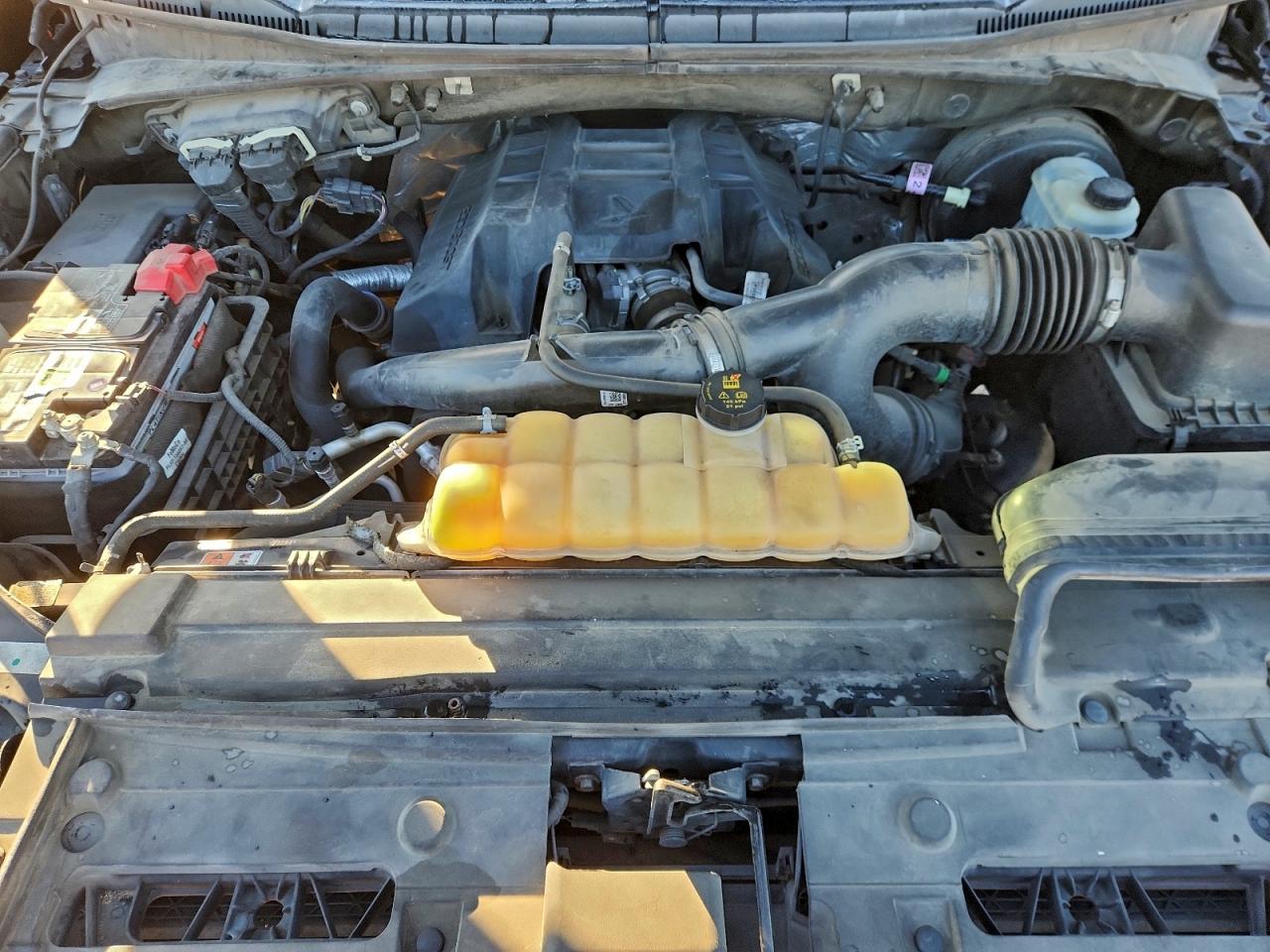 Ford F-150 Super Cab Image 6