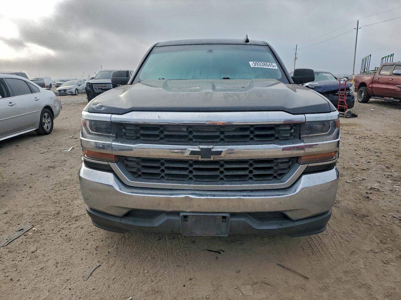 Chevrolet Silverado C1500 Image 10