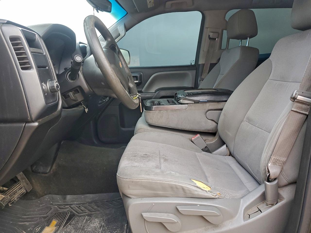 Chevrolet Silverado C1500 Image 9