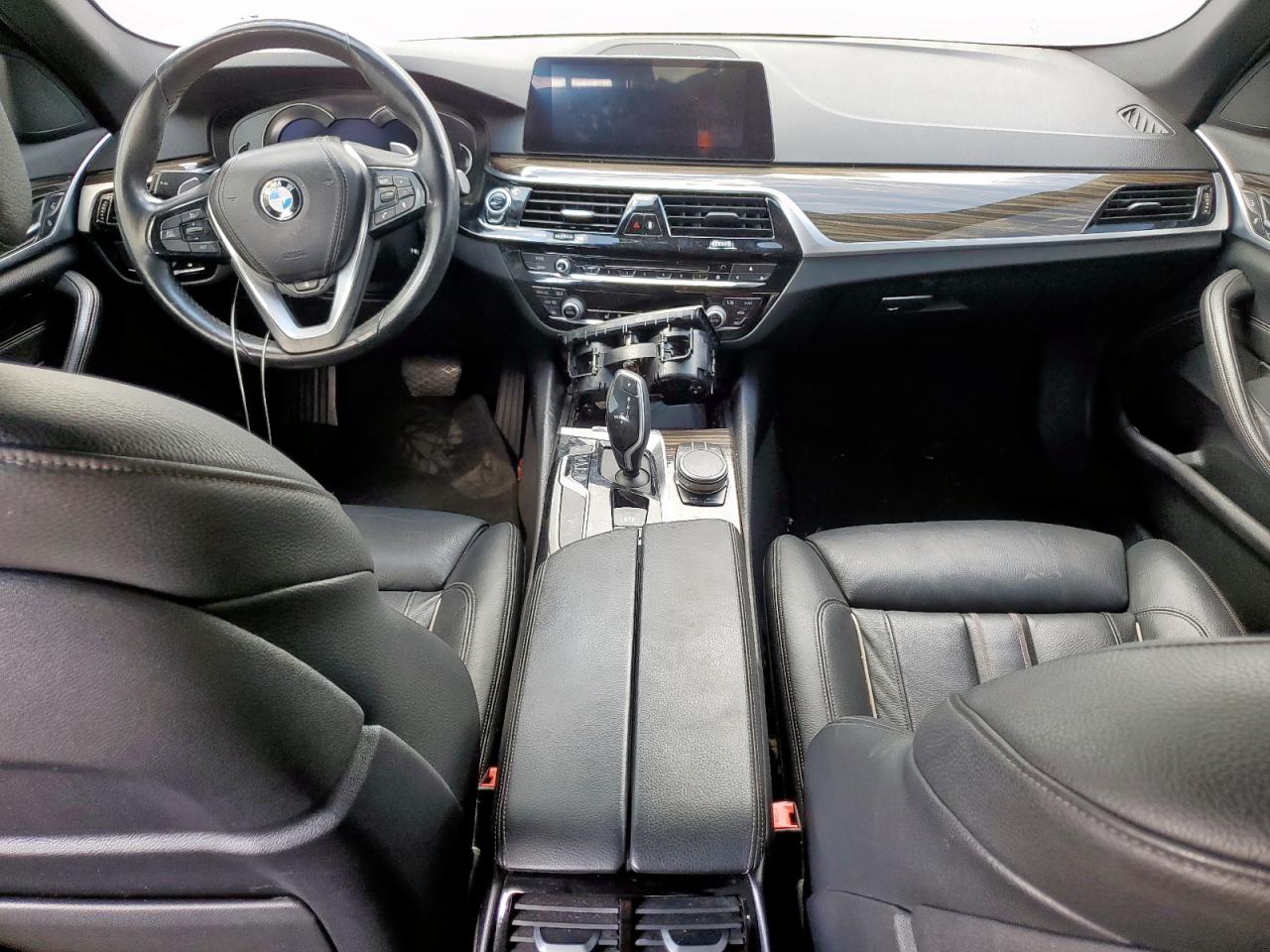 BMW 5 Series Xi Image 6