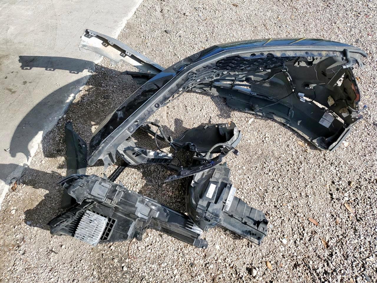 Cadillac XT4 Premium Luxury Image 14