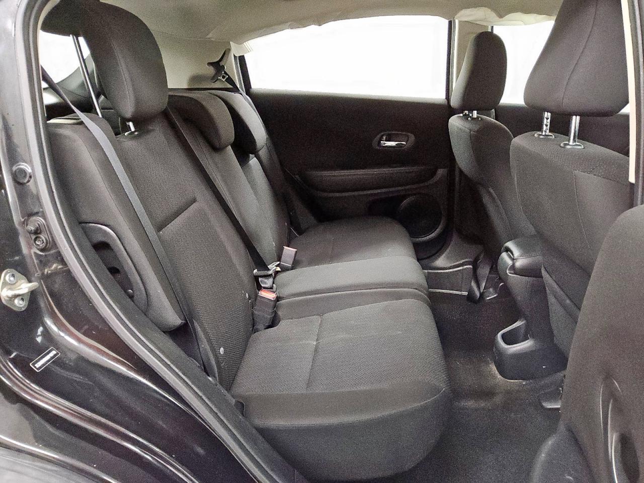 Honda HR-V Lx Image 6