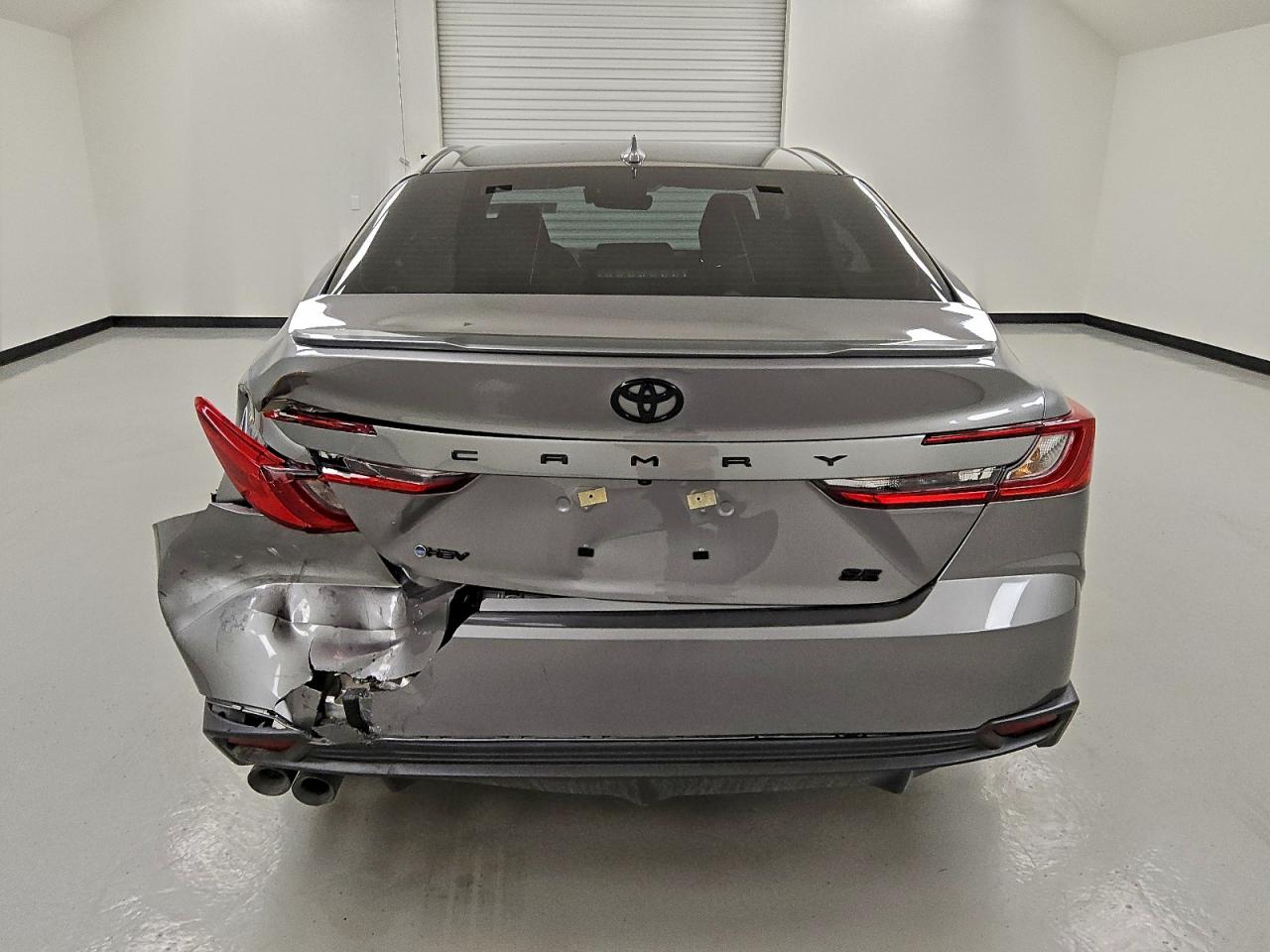 Toyota Camry Xse Image 5