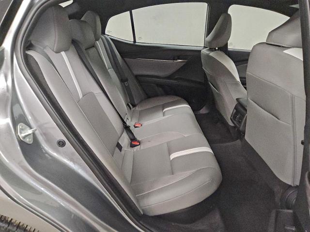 Toyota Camry Xse Image 9