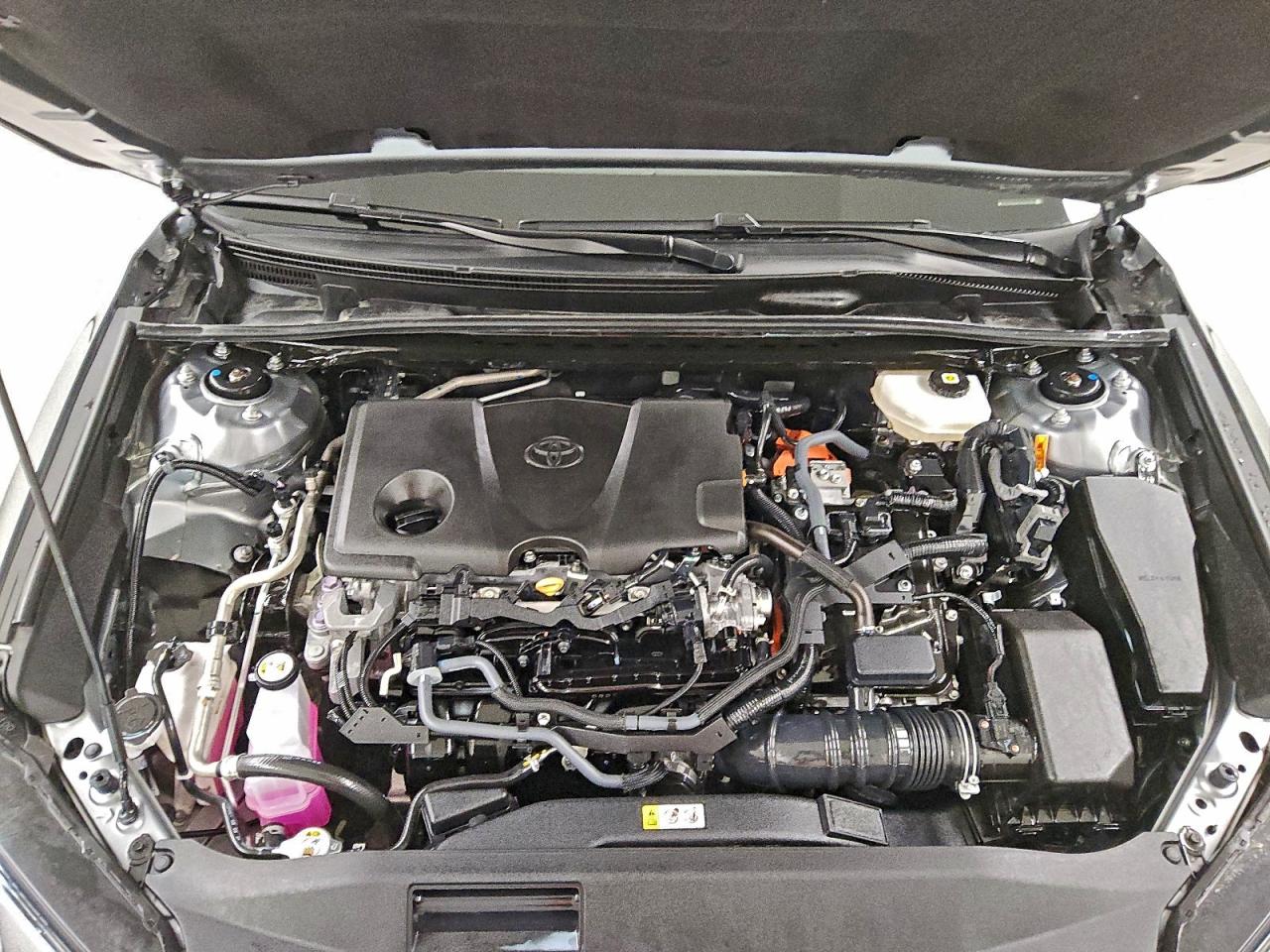 Toyota Camry Xse Image 12