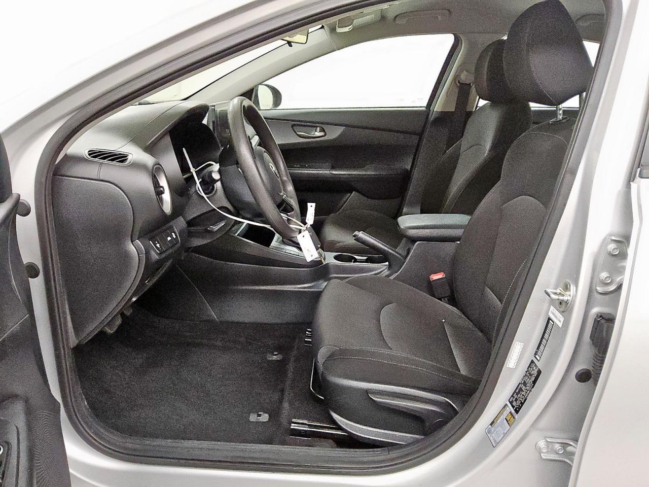 Kia Forte Fe Image 5