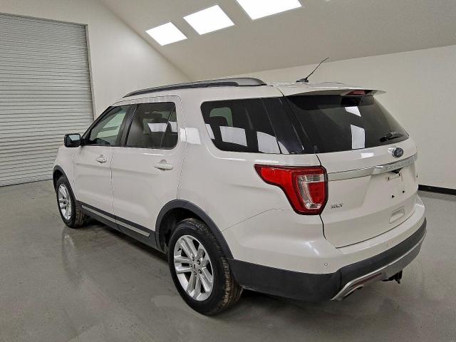 Ford Explorer Xlt Image 13