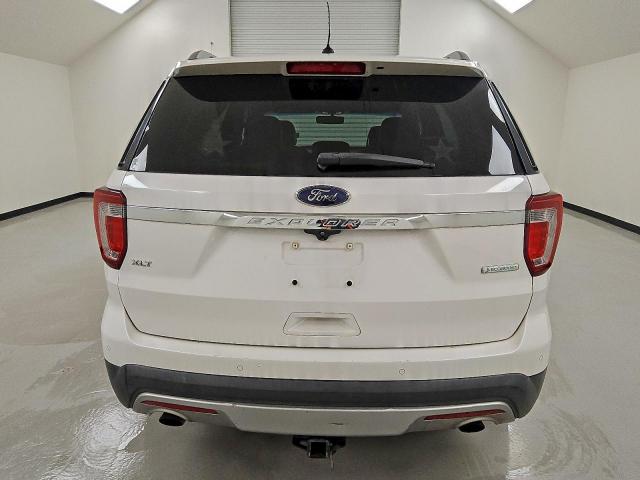 Ford Explorer Xlt Image 11