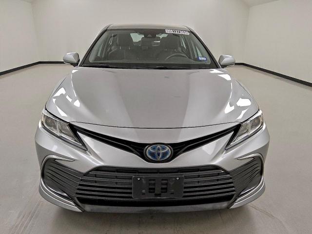 Toyota Camry Le Image 5
