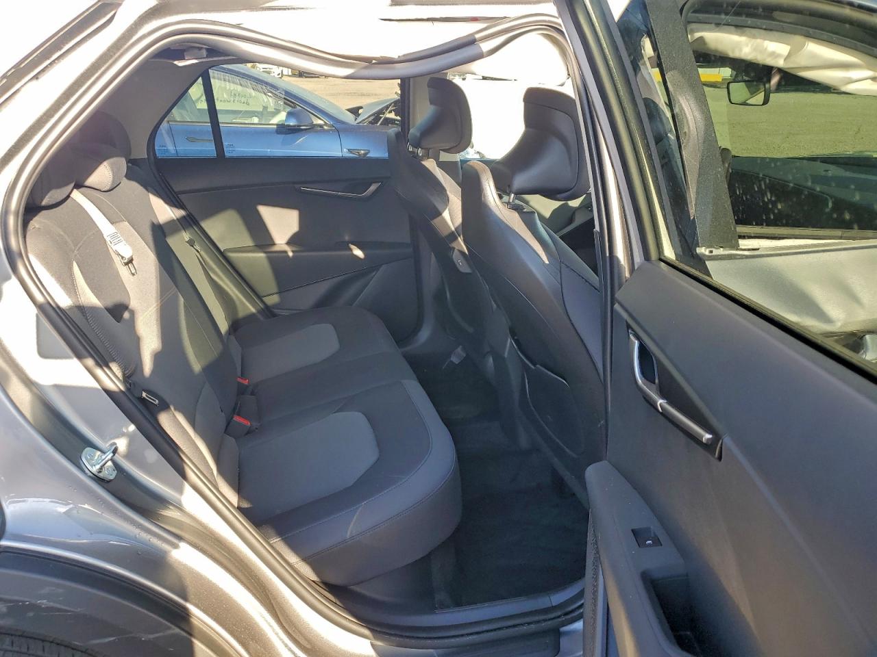 Kia Niro Lx Image 11