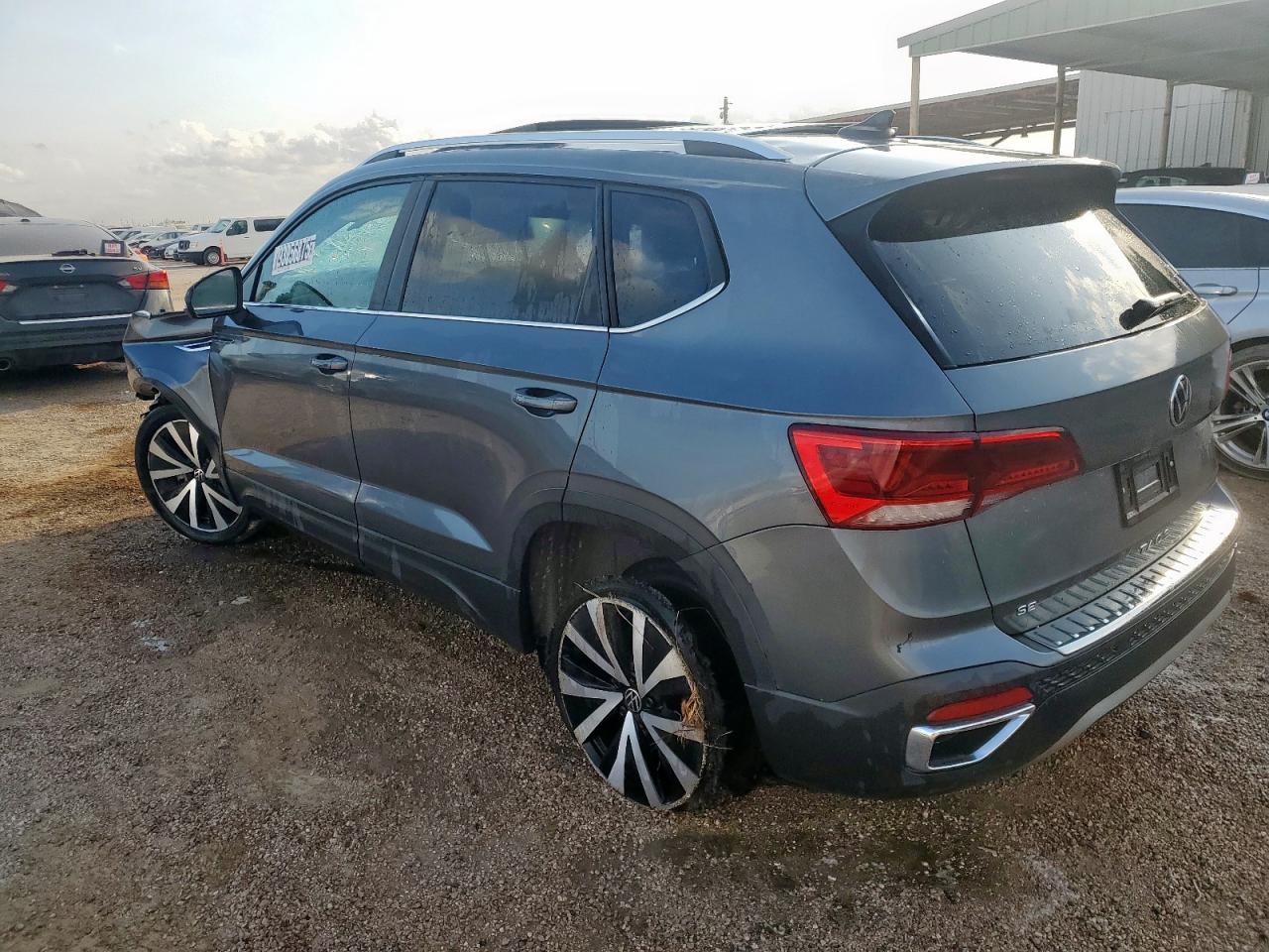 Volkswagen Taos Se Image 3
