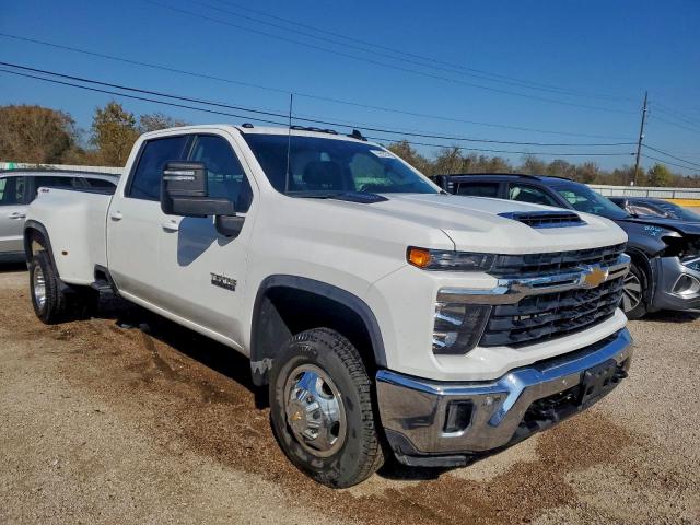 Chevrolet Silverado K3500 Lt Image 10