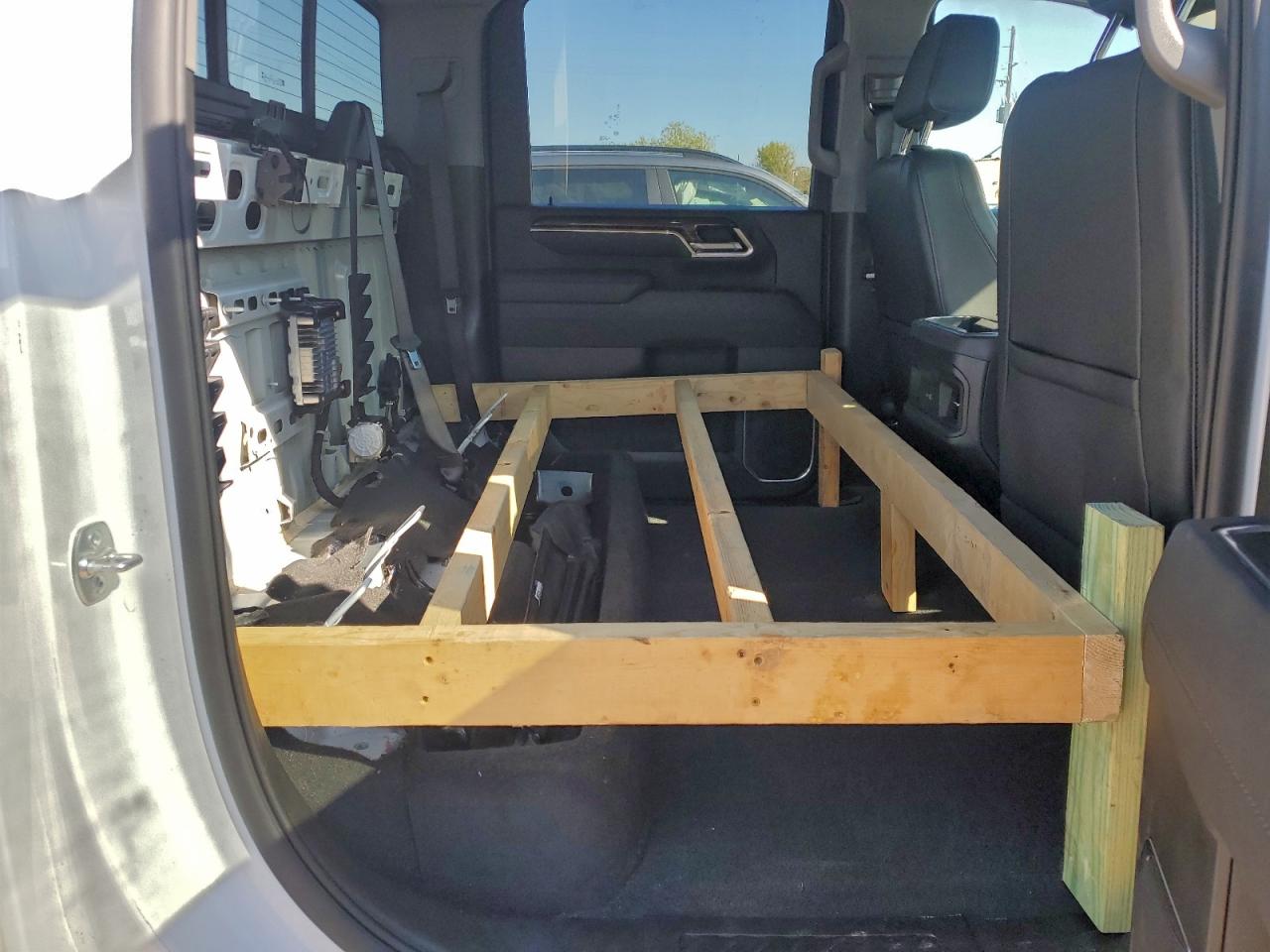 Chevrolet Silverado K3500 Lt Image 6