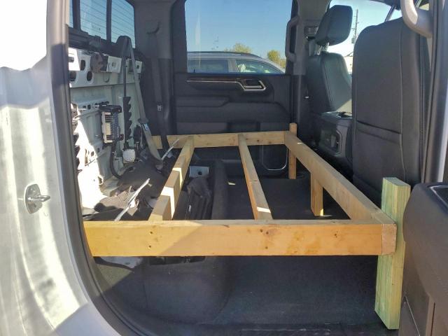 Chevrolet Silverado K3500 Lt Image 6