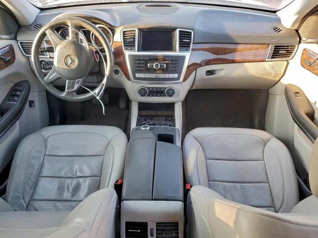 Mercedes-Benz G-Class 550 4matic Image 10