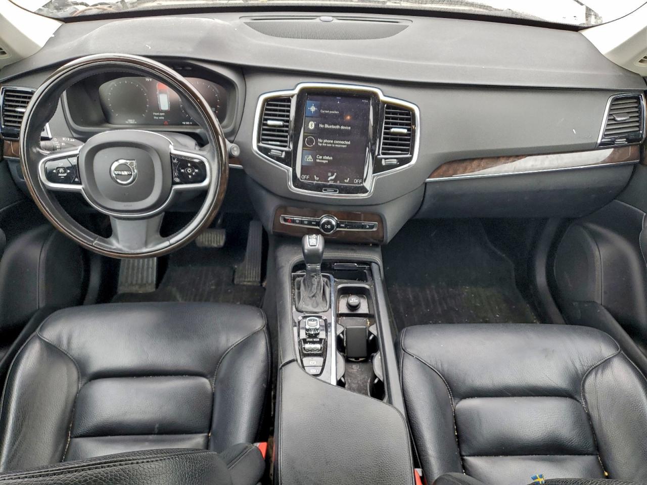 Volvo XC90 T6 Image 12