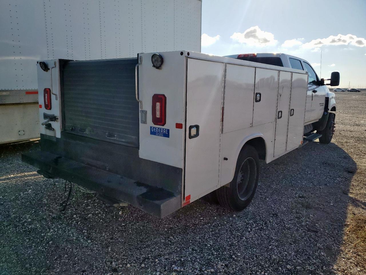 Chevrolet Silverado Image 6