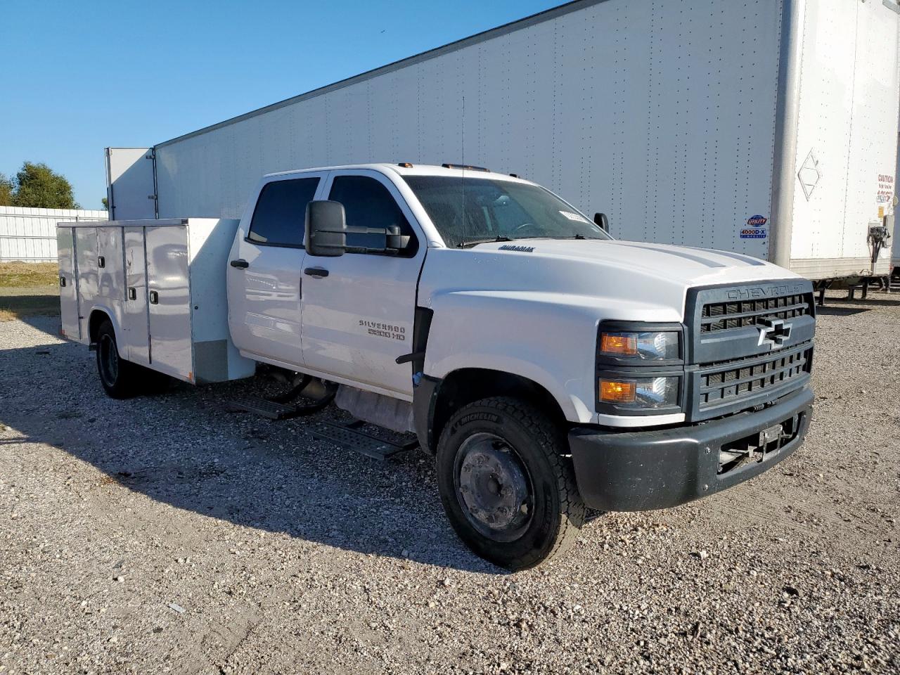 Chevrolet Silverado Image 9