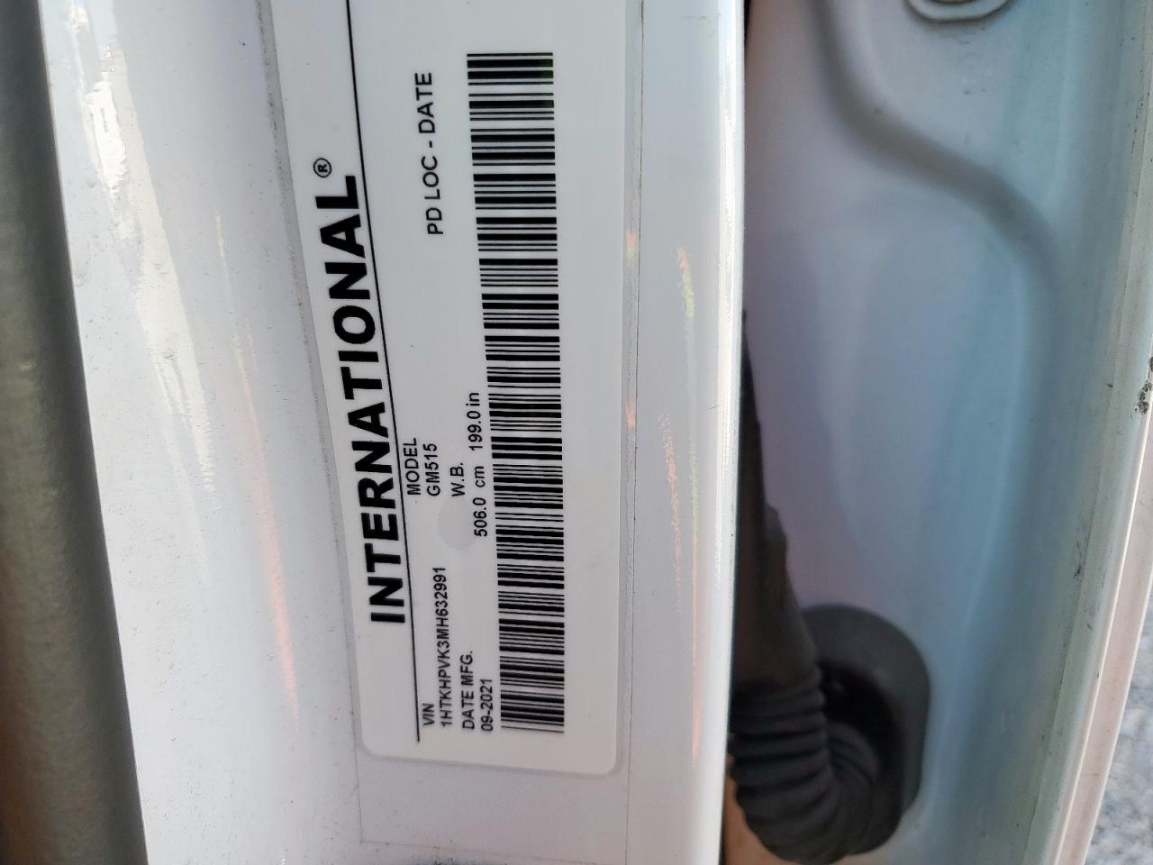 Chevrolet Silverado Image 2