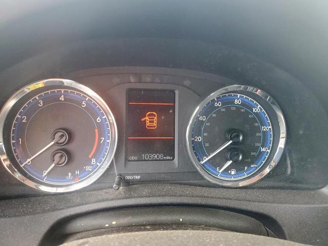 Toyota Corolla L Image 2