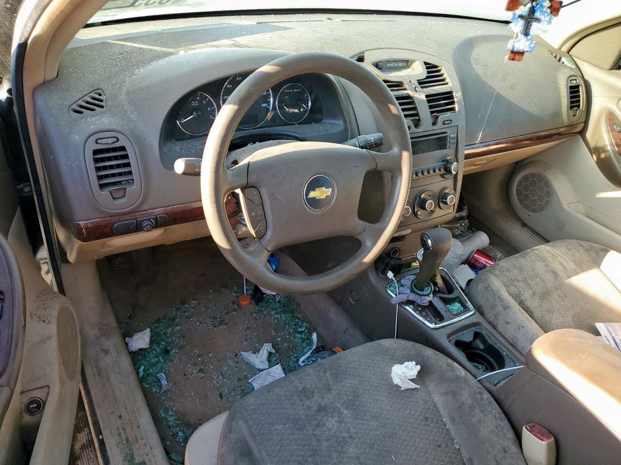 Chevrolet Malibu Ls Image 2