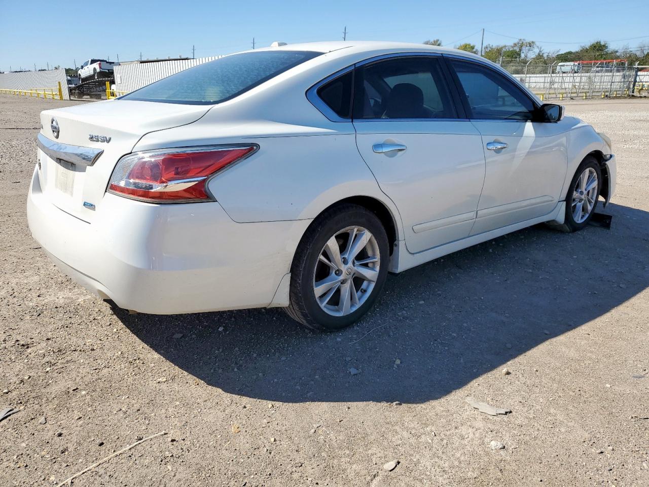 Nissan Altima 2.5 Image 2