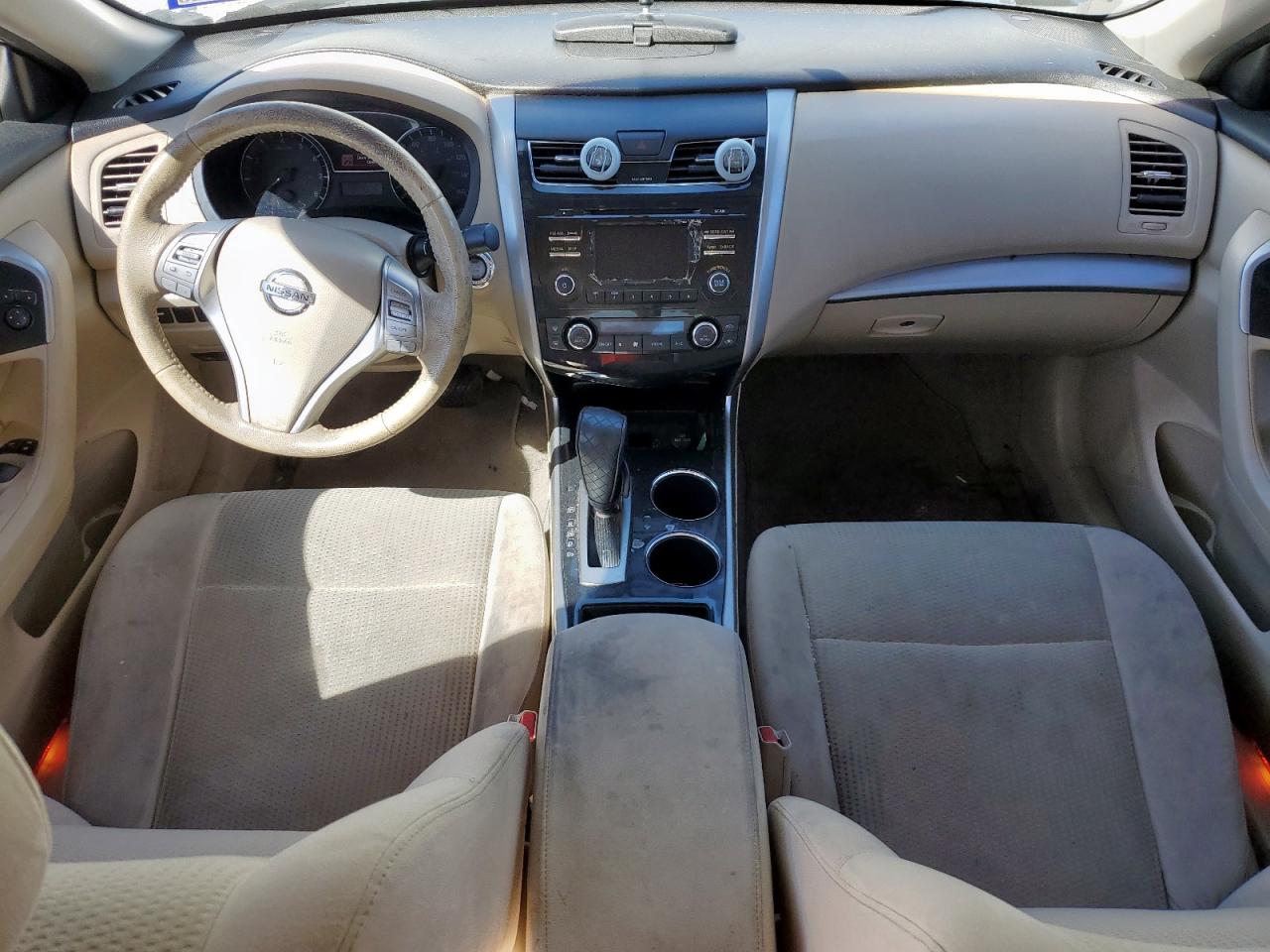 Nissan Altima 2.5 Image 4