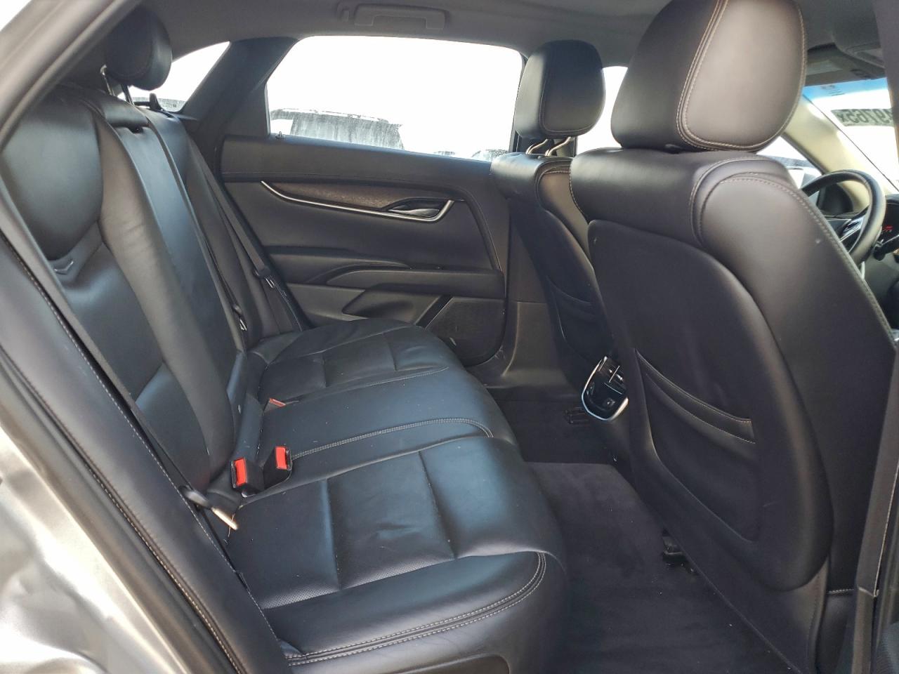 Cadillac XTS Luxury Image 8