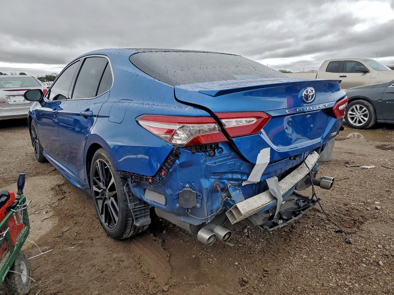 Toyota Camry Xse Image 2