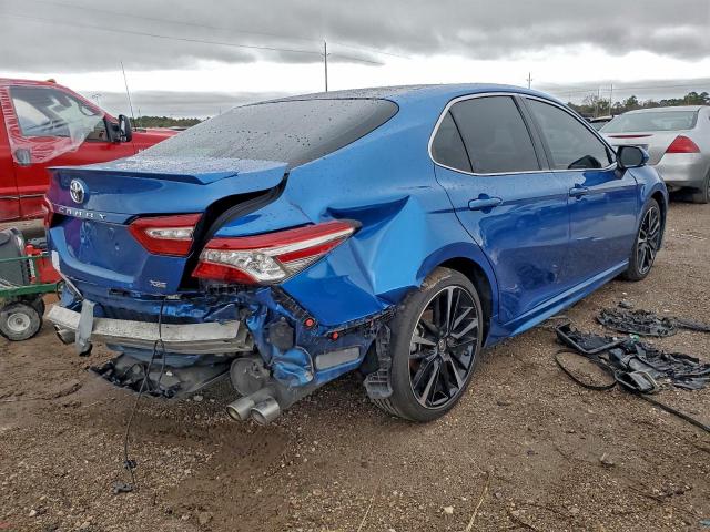 Toyota Camry Xse Image 8