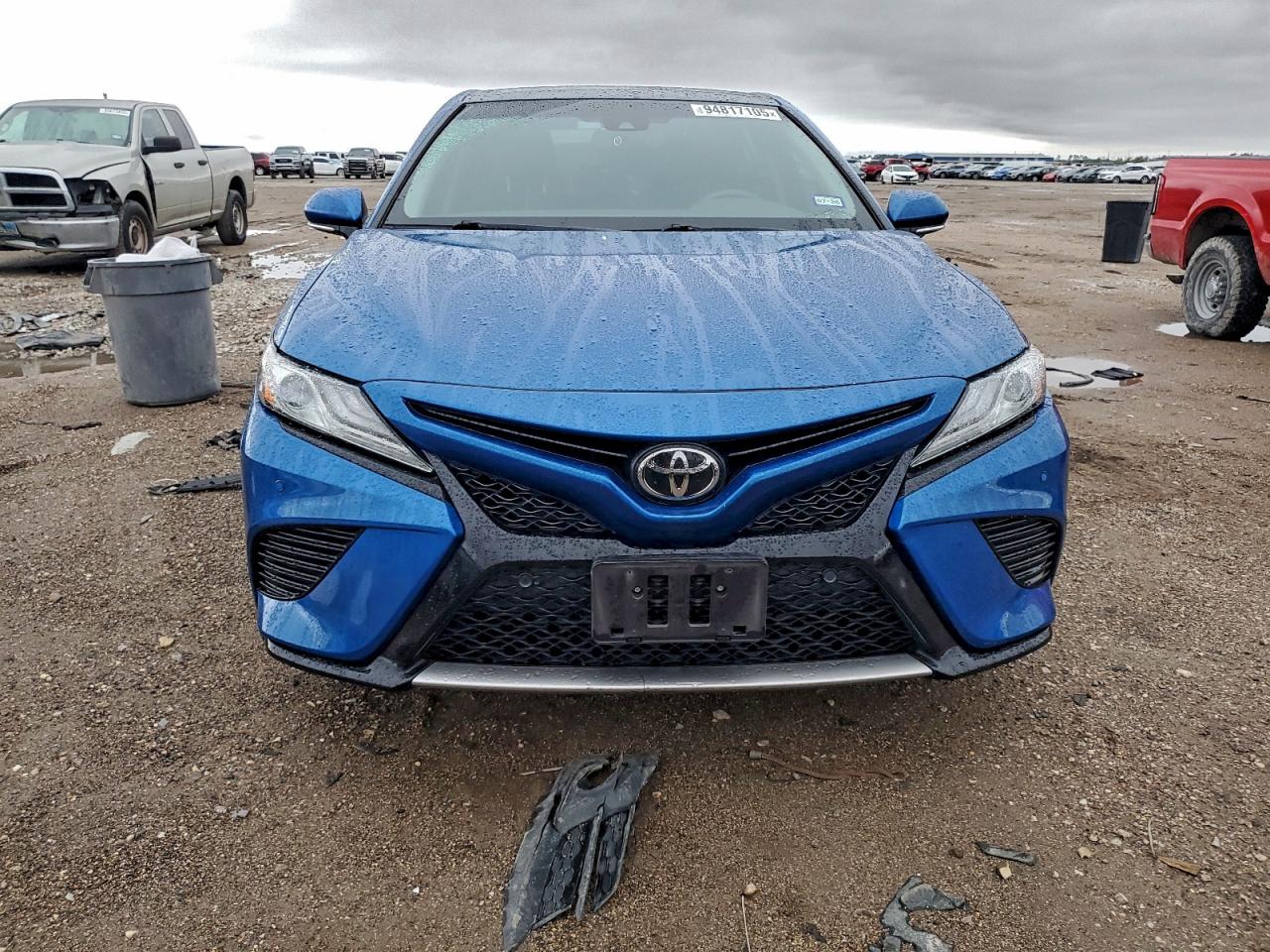 Toyota Camry Xse Image 9