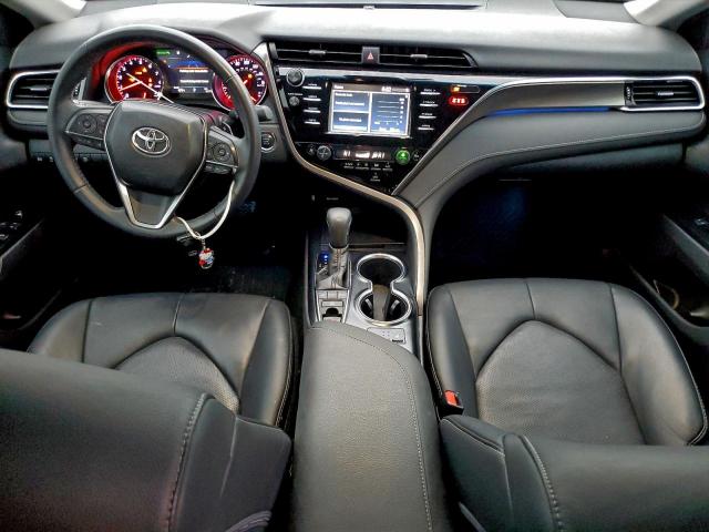 Toyota Camry Xse Image 3