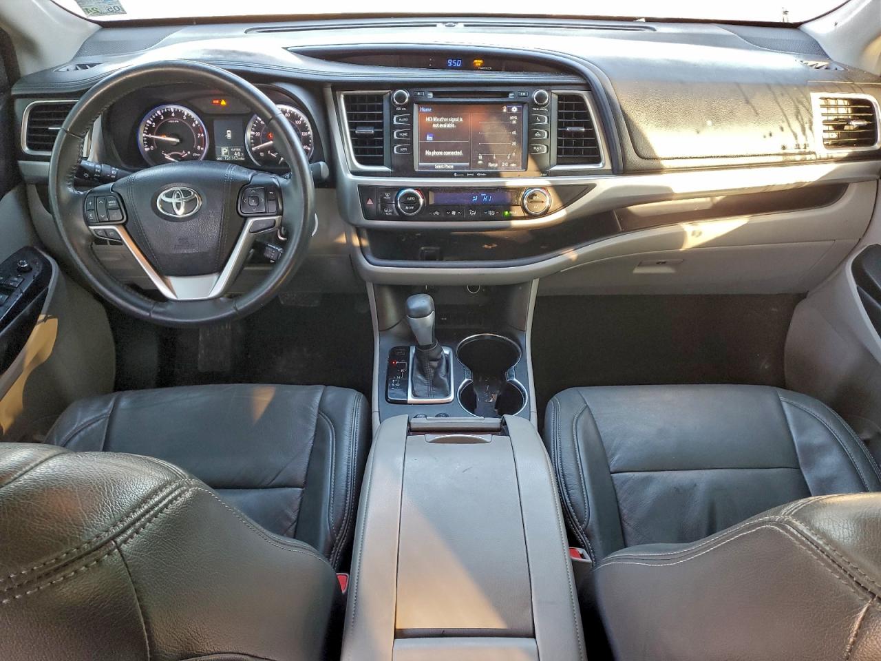 Toyota Highlander Le Image 4