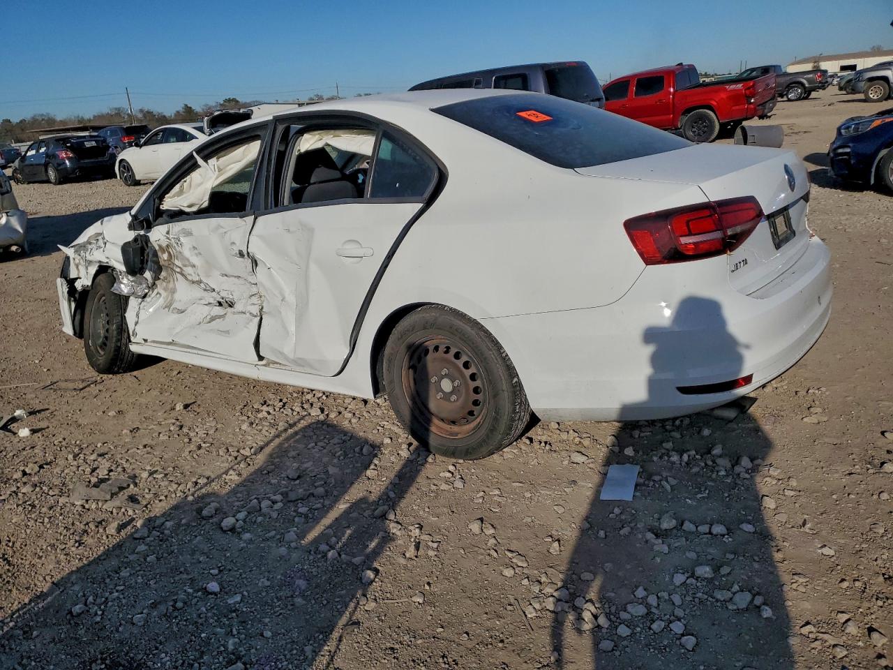 Volkswagen Jetta S Image 2