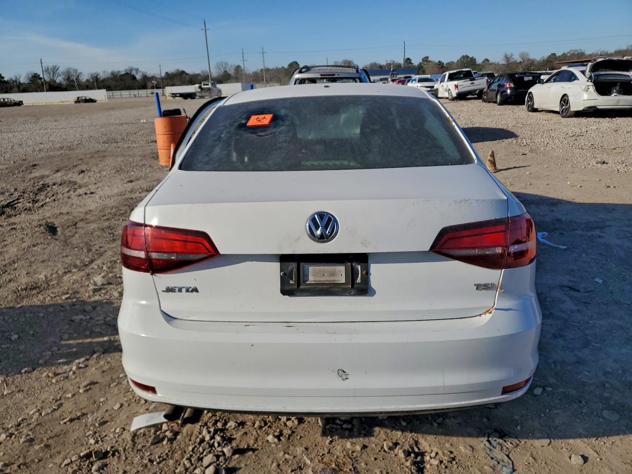 Volkswagen Jetta S Image 12