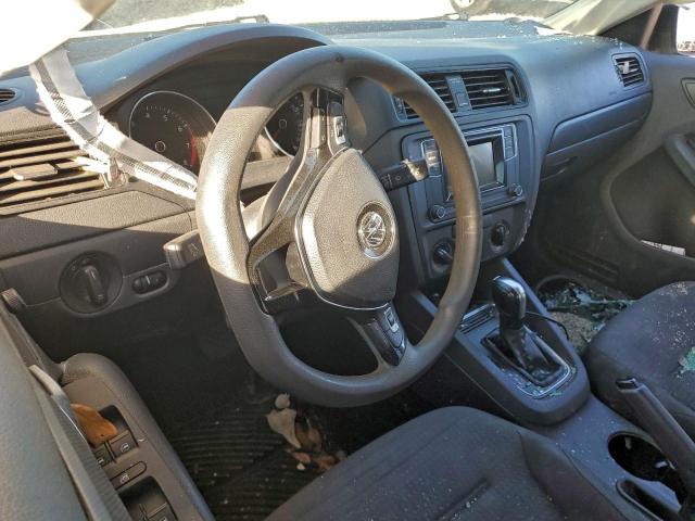 Volkswagen Jetta S Image 6